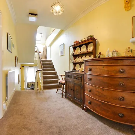 Pannett House Bed & Breakfast, Beautiful Victorian 4* 惠特比