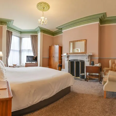 Pannett House Bed & Breakfast, Beautiful Victorian 4* 惠特比