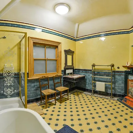 Pannett House